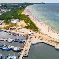 Ile jest km z Władysławowa na Hel? Poznaj trasy i atrakcje po drodze