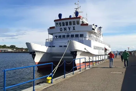 Ile kosztuje rejs z Gdyni na Hel? Sprawdź ceny biletów i atrakcje