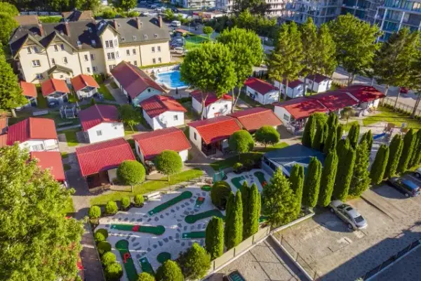 Ośrodki wypoczynkowe z wyżywieniem w Sianożętach: Najlepsze oferty