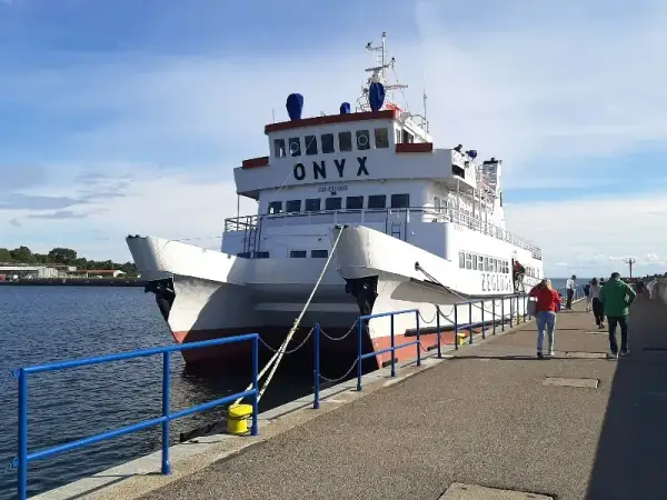 Ile kosztuje rejs z Gdyni na Hel? Sprawdź ceny biletów i atrakcje